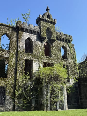Stone ruins of the Smallpox Hospital on Roosevelt Island